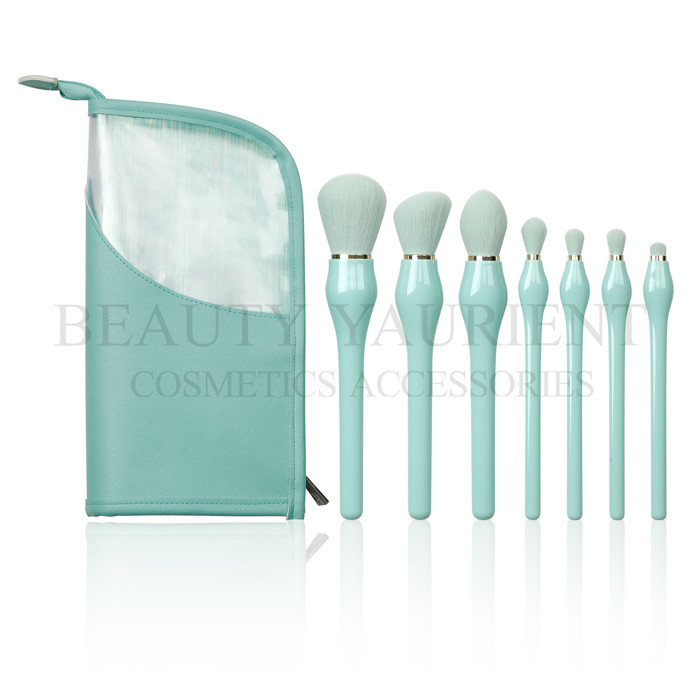 Light Green Wood Handle 7pcs Face Makeup Brush Set With Bag Long Lasting